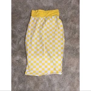 Checkered pencil skirt
